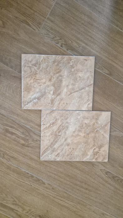 Płytki ceramiczne szkliwione ścienne