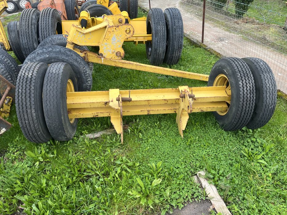 Grua automontante potain hd 25