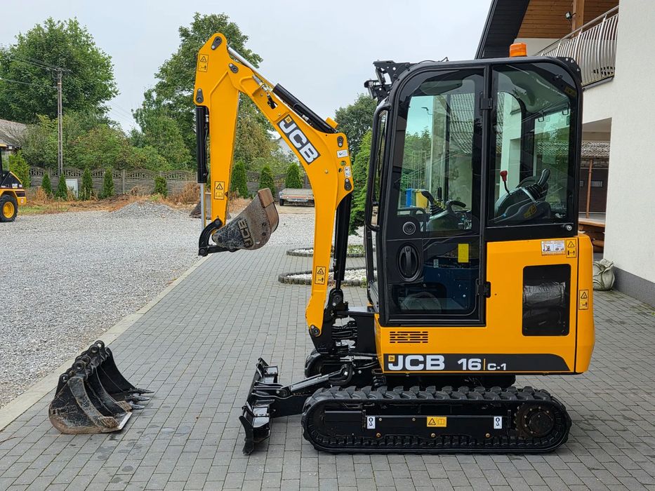 JCB JCB 16 C-1 mini koparka 3 łyżki szybkozłącze 19c1 sprowadzona 8018 serwisowana  1 właściciel 3 łyżki sprowadzona gotowa do pracy zadbana mini koparka