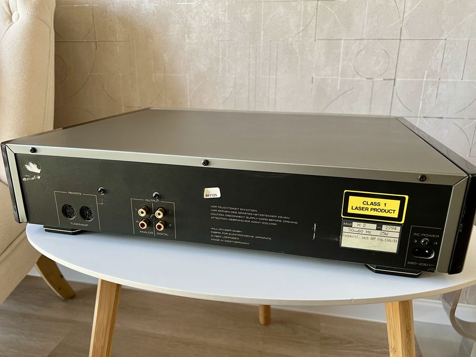 Odtwarzacz CD Revox H2