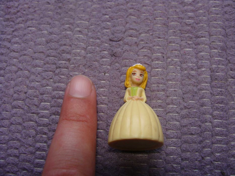 Boneca Pequena Princesa Amber - Princesa Sofia