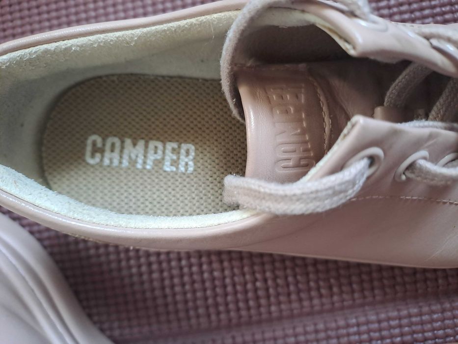 Tênis em pele cor rosa claro - Camper