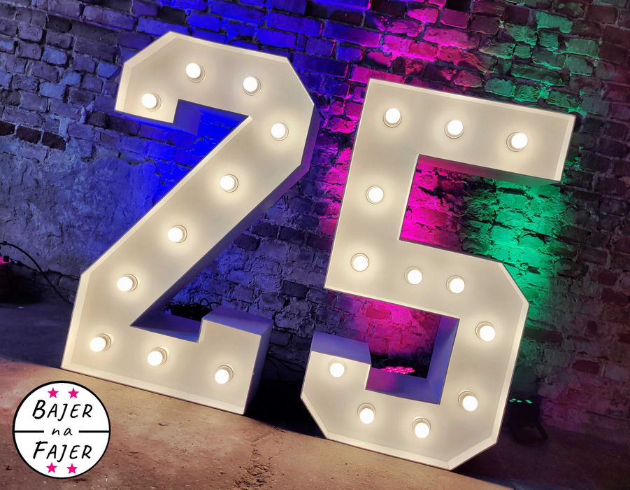 Napis Love, Osiemnastka, Cyfry na imprezy, ścianka, neon, cyfra 18