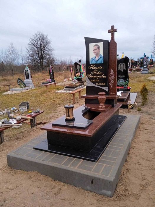 Виготовлення пам'ятників