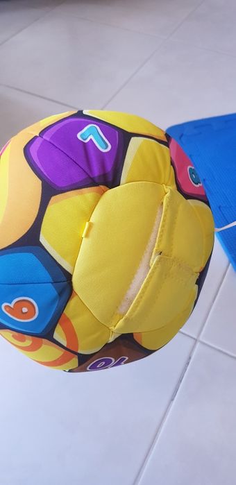 Bola didatica fisher price.