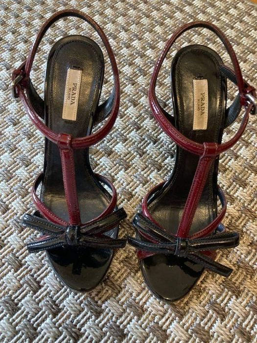 Sandálias Prada 37
