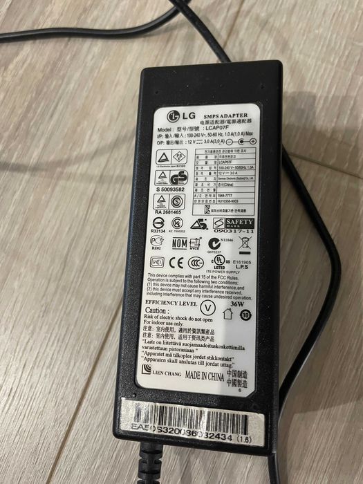 Монітор LG Flatron E2360V-PN