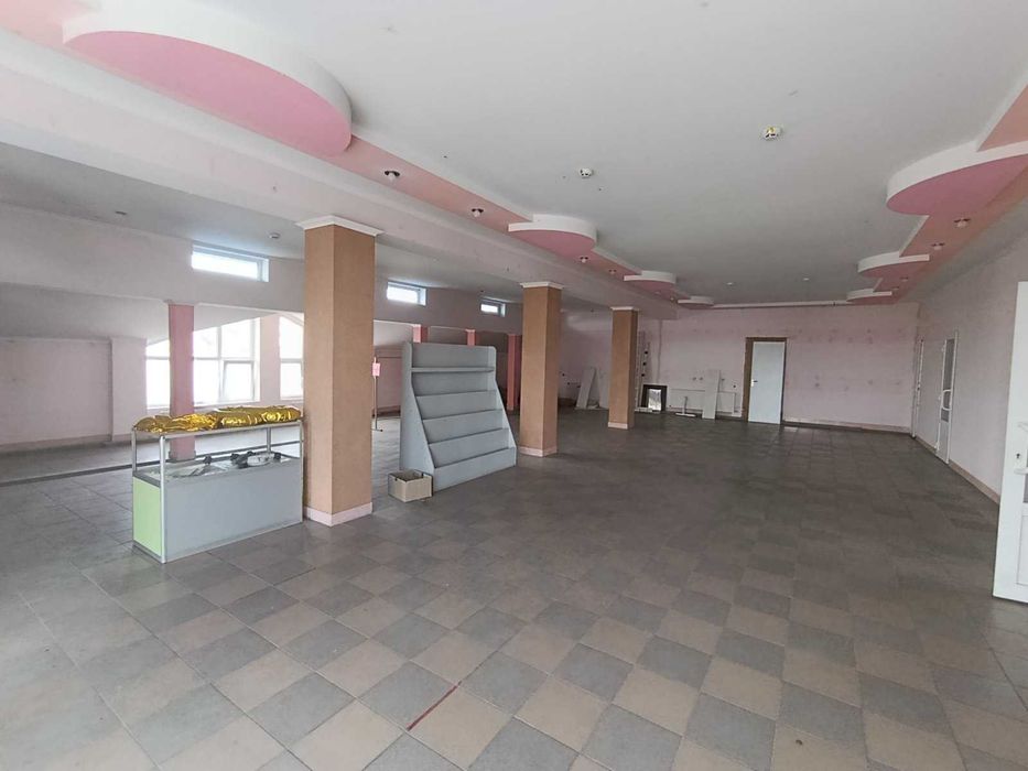 Оренда комерційого приміщення, смт. Браїлів, 120 кв.м