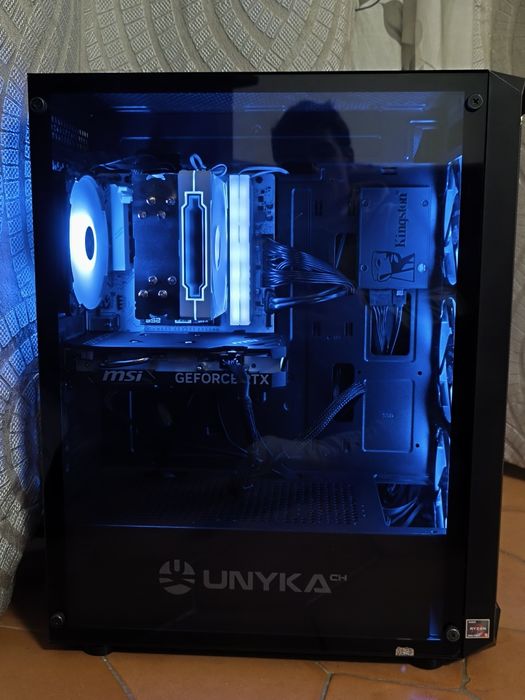 PC gaming com RTX 4060