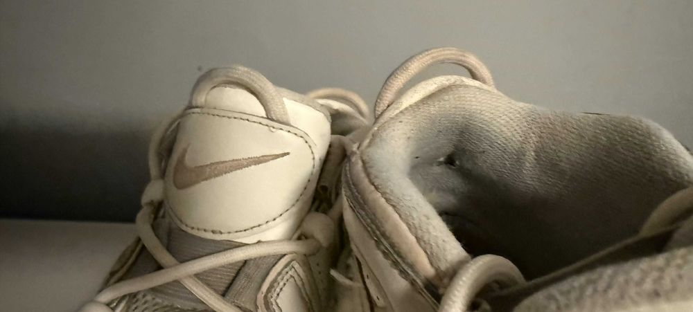 Buty sportowe NIKE W AIR MORE UPTEMPO 25cm EUR39