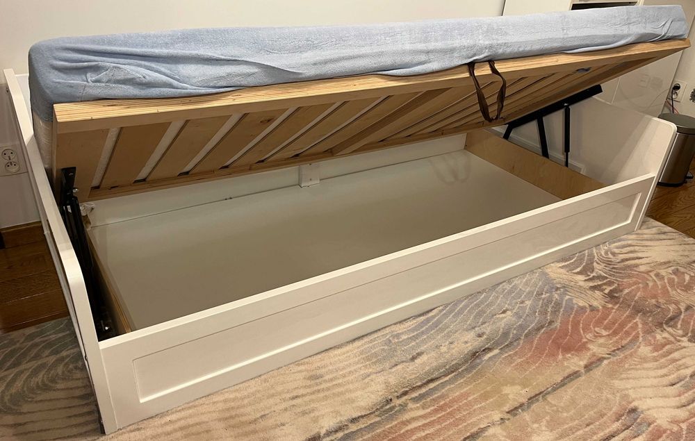 Łóżko dziecięce białe, lakierowane 90x200 ze skrzynią i zastawką