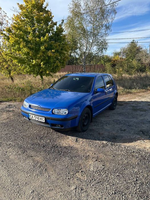 Продам Volkswagen Golf 4