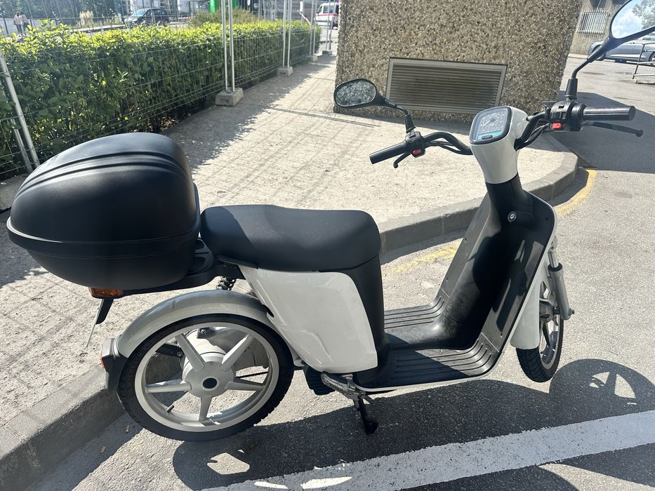 Askoll ES eletrica Motociclo equivalente 125cc