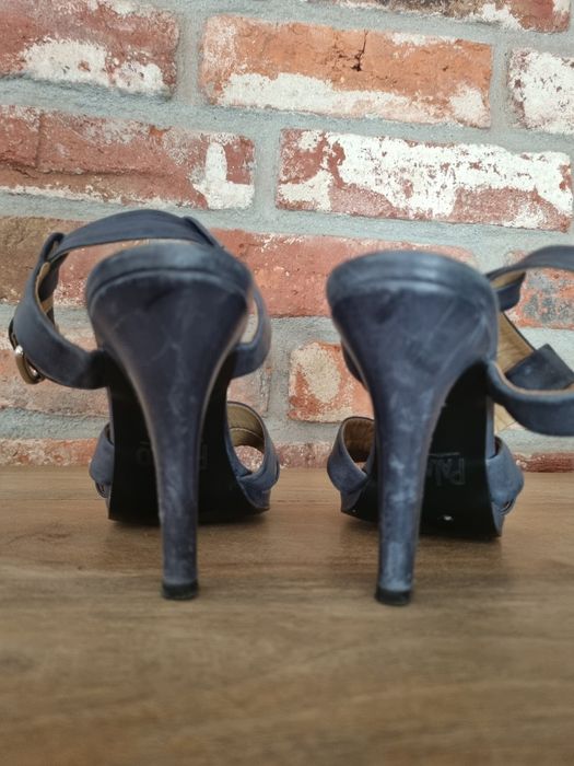 Granatowe sandały na obcasie Palazzo