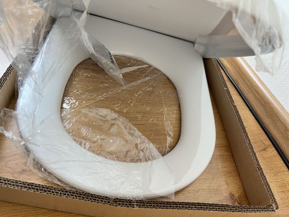 Deska WC wolnoopadająca Roca Compacto SUPRALIT®