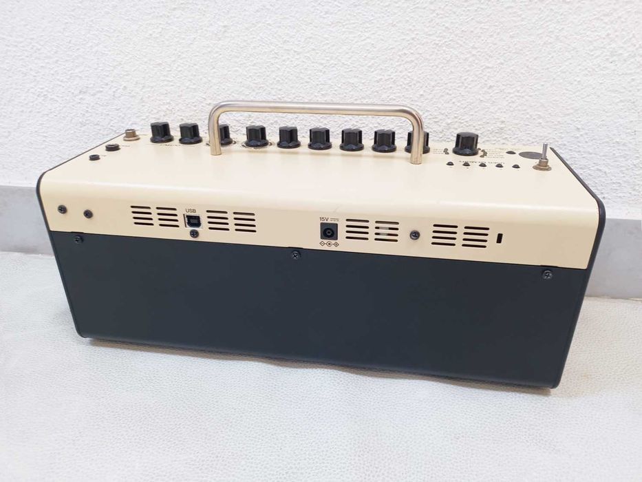 Amplificador Yamaha THR10 - Portátil