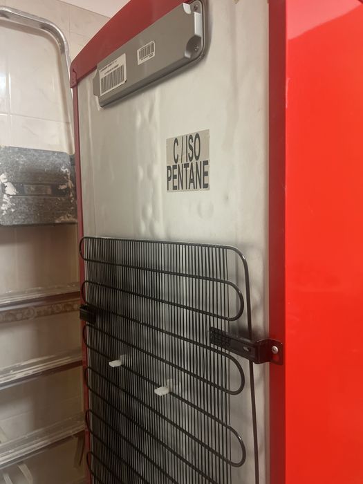 Frigurifico becken, estilo retro