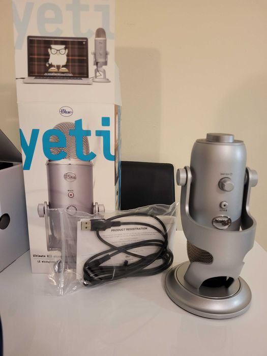 Blue Yeti USB Silver - Conjunto de microfone com auscultadores