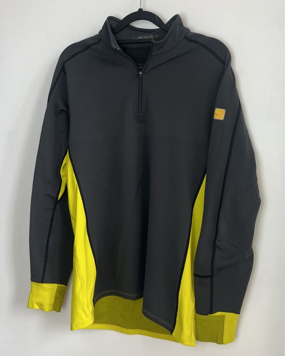 bluza techniczna marki Arc'teryx, model z serii Rho