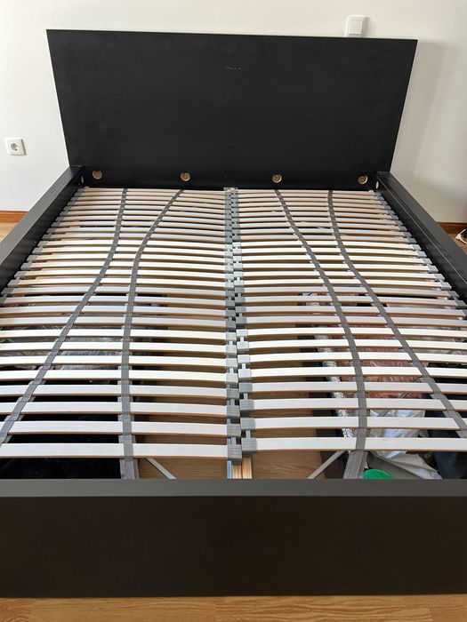 Cama IKEA 160x200 + 2 gavetões + estrado + colchão OFERTA — 200 €