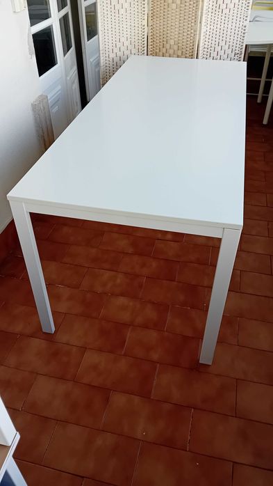 Mesas brancas grandes 175x75 para escritório ou sala