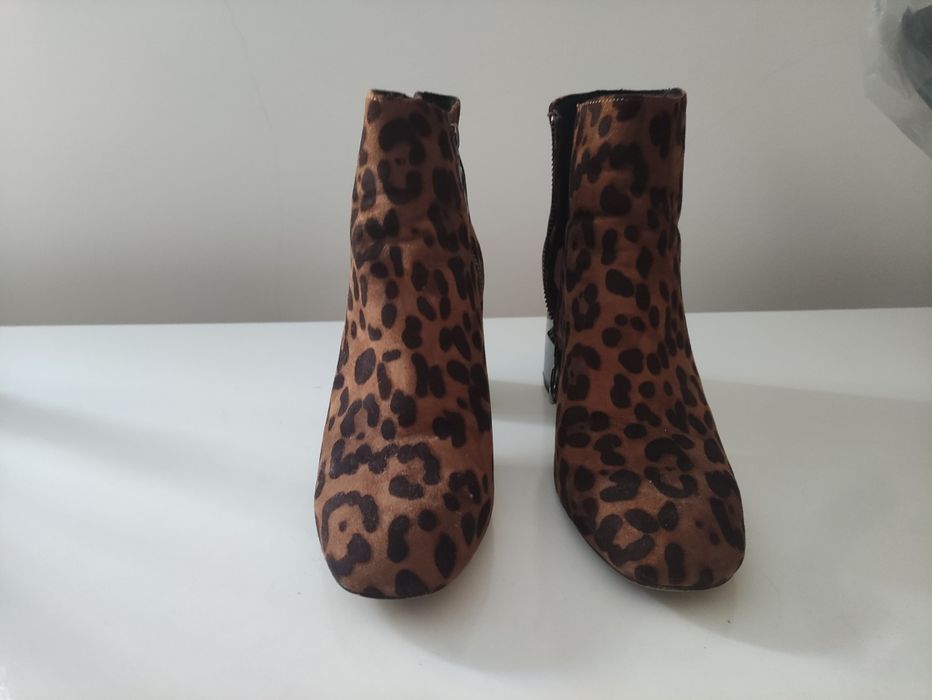 Botins estampa tigresa