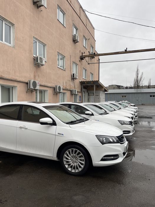 Аренда электромобиля Geely Emgrand EV300 2017г