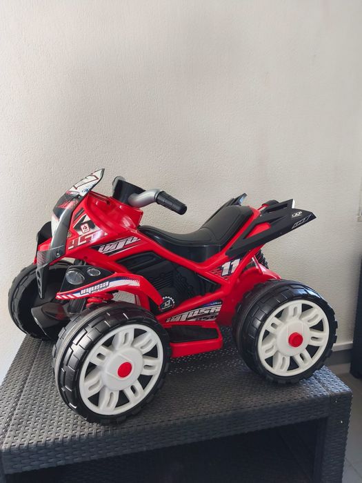 MOTO4-  Elétrica 12v