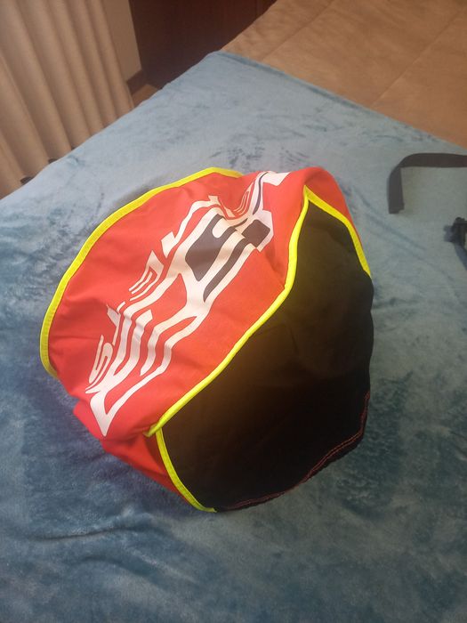 Capacete       ..