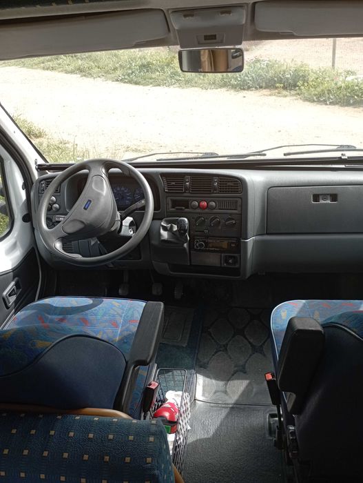 Autocaravana pronta a circular