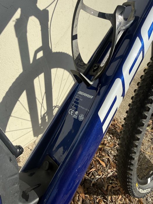 Bicicleta BERRIA MAKO Full Carbono