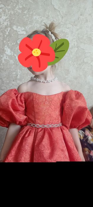 Продам сукню на випускний, святкову подію.