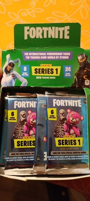 Arquivador + 144 cartas Fortnite serie 1