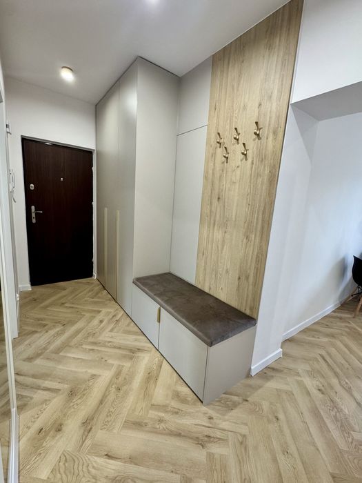 3 pokoje | 52 m² | Po kapitalnym remoncie | 2 balkony | Klimatyzacja | 2. piętro
