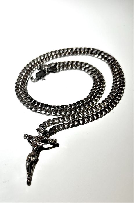Srebrny łańcuszek krzyżyk z Jezusem 58cm 18.75g