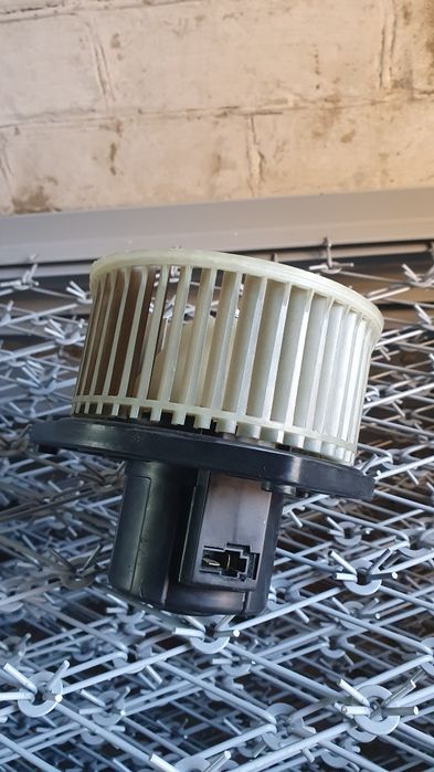 Мотор обігрівача Aveo GM з кондиціонером