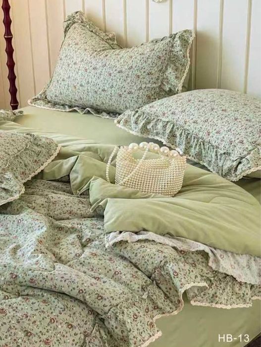 Постільна  білизна з рюшками