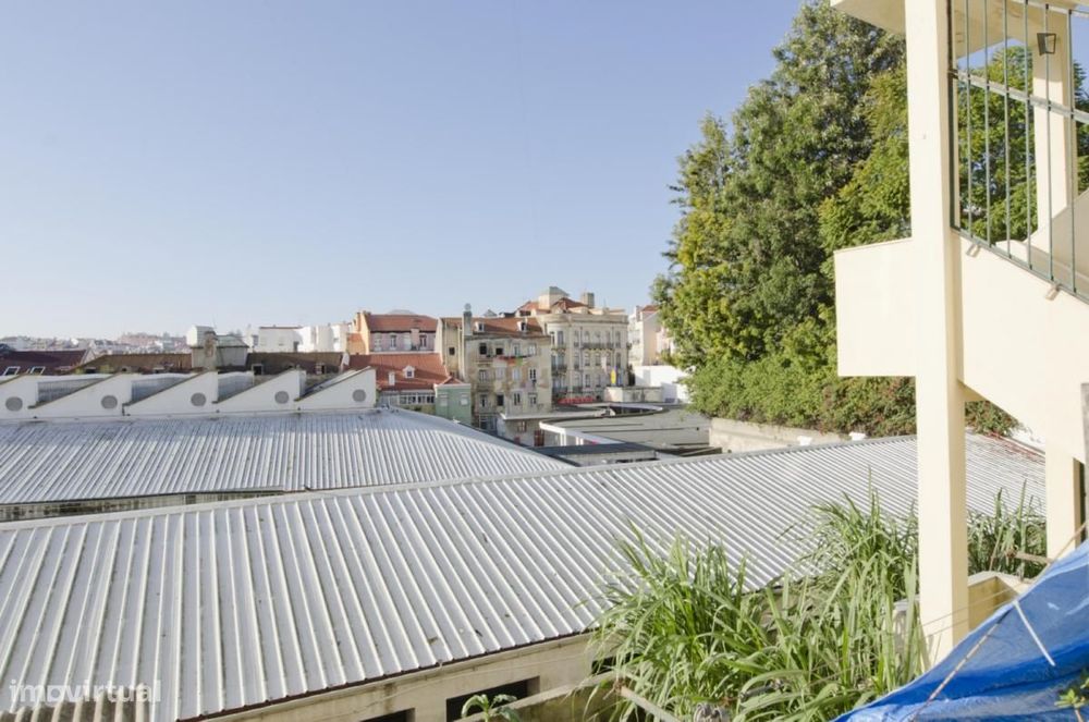 Quarto - localizado em Intendente Lisbon