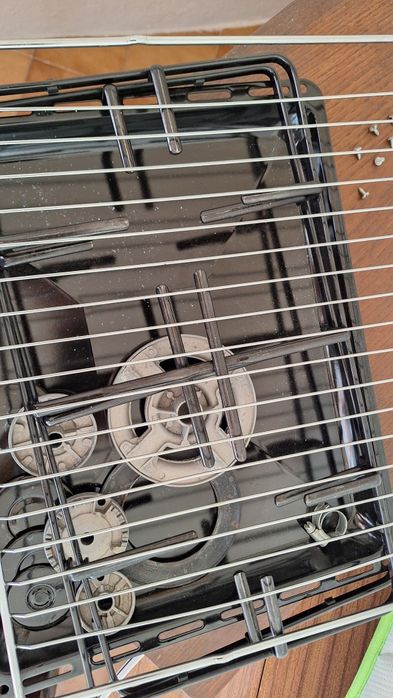 Vendo fogão a gás ,4 bicos forno praticamente novo