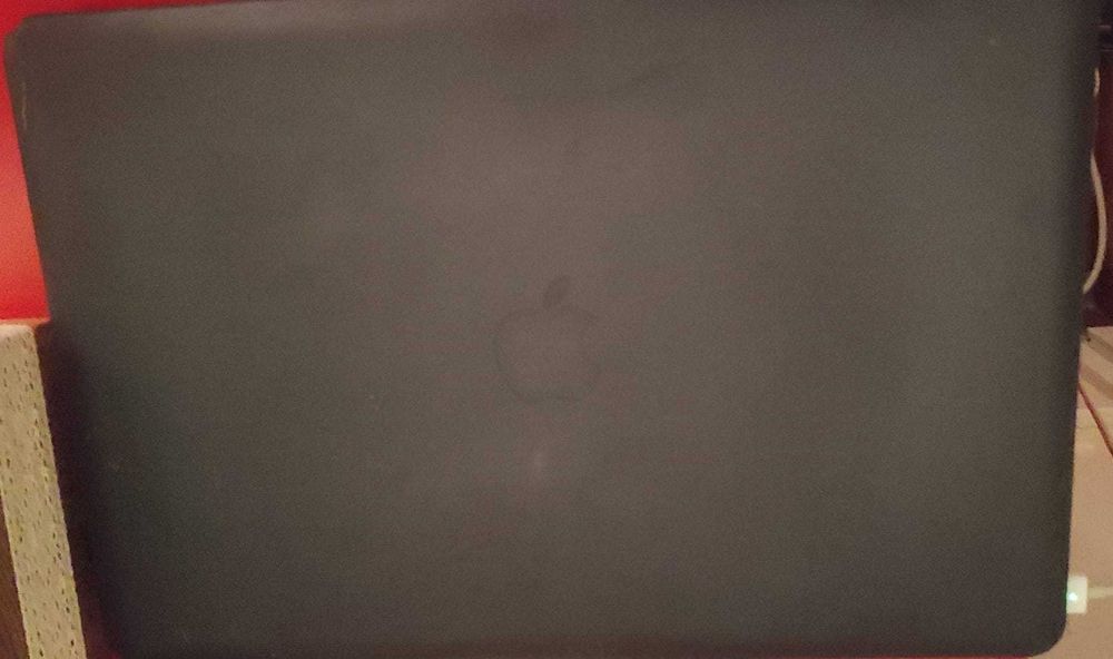 Macbook Pro 15" 2012 12gbRam Proc i7 2.3 4core + Adapt Kanex thun-usb