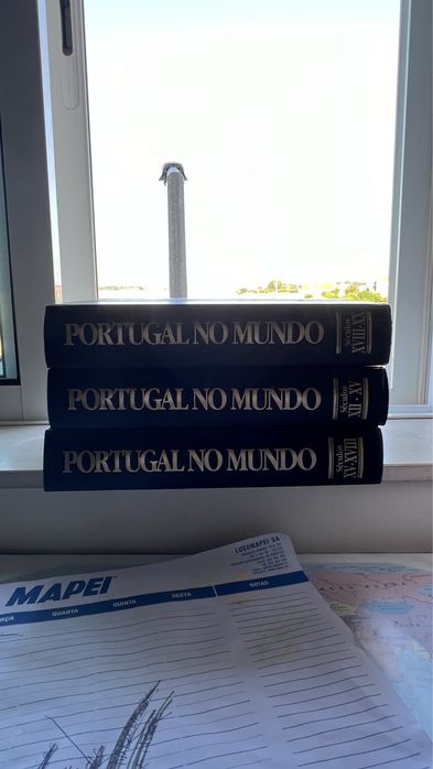 Conjunto de três livros “Portugal no mundo”