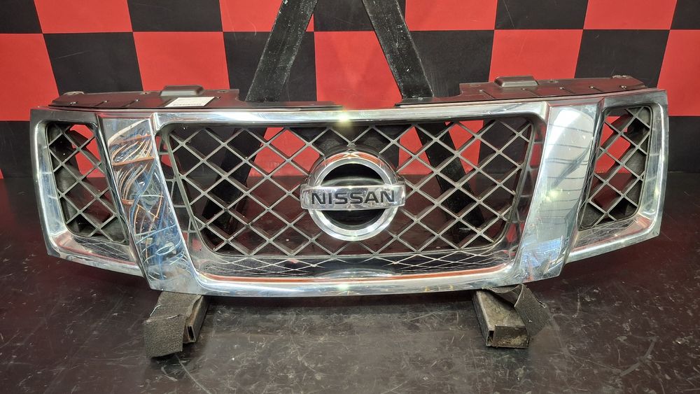 Grelha frente NISSAN NP300 Navara Pick Up Chassis (D40)