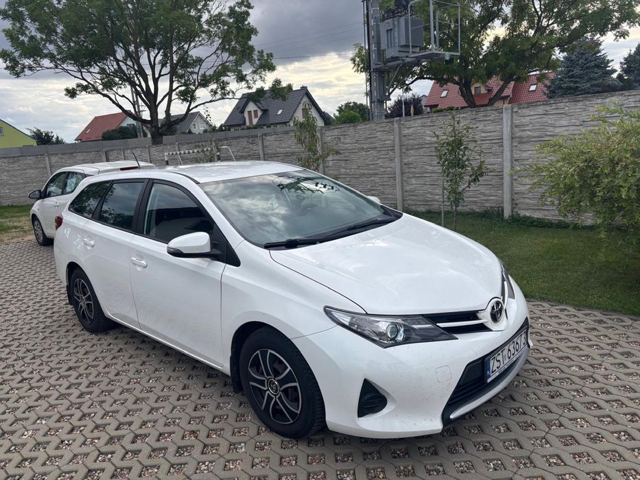 Toyota Auris 1,6 active