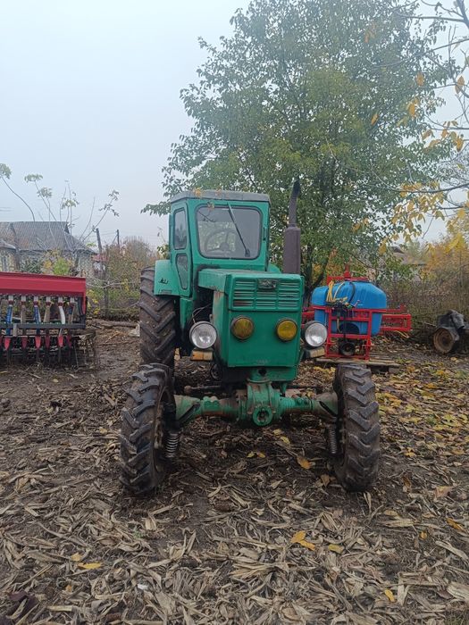 Продам трактор Т-40 АМ з усім необхідним