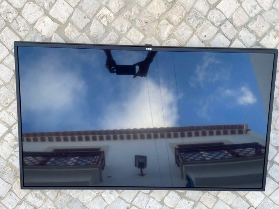 Tv avariada, somente para peças