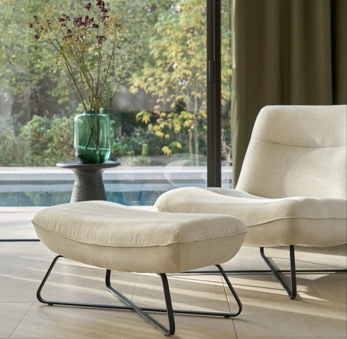 Sofa plotrona com repousa pes