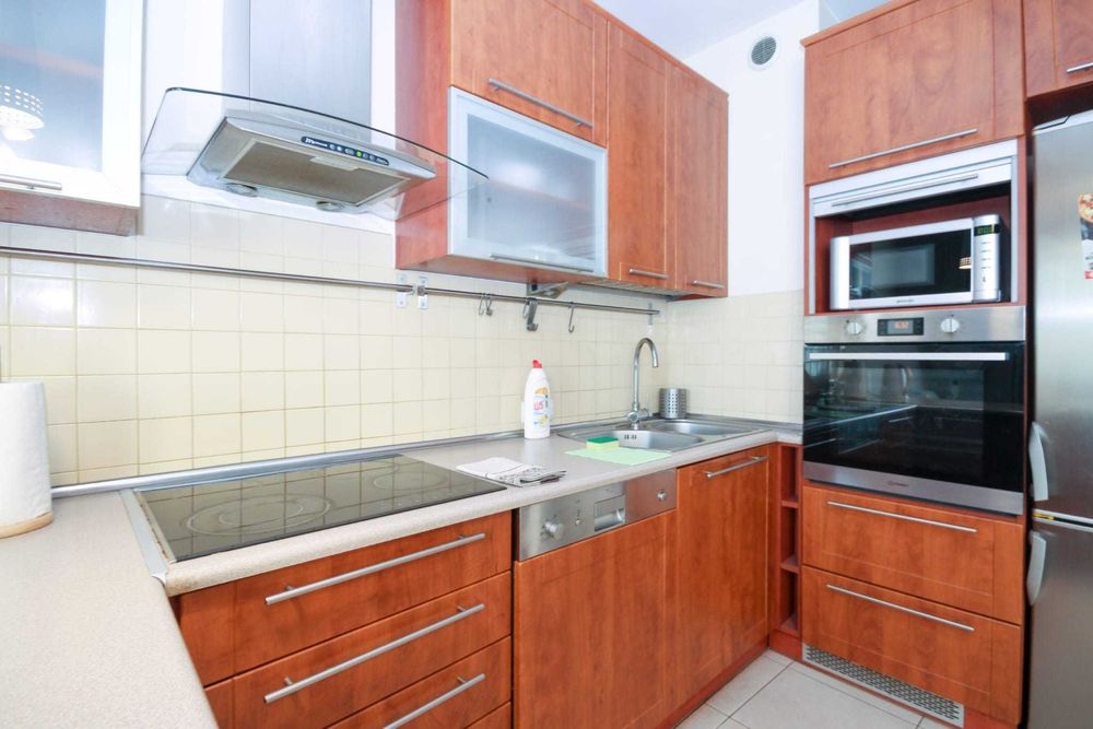 Wolne terminy, 3-pokojowy apartament dla max 6os, balkon,wi-fi