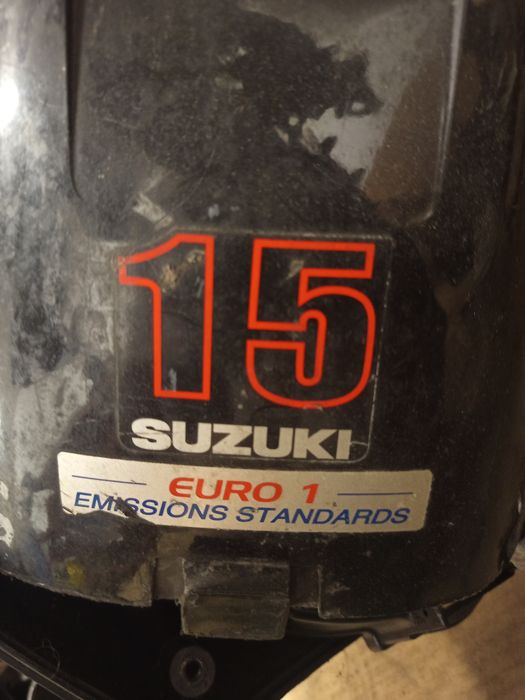 Silnik Suzuki DF 15 uszkodzony, spodzina
