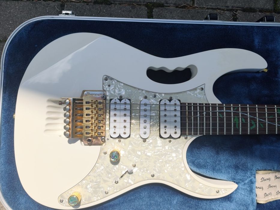 Gitara Ibanez JEM7V-WH Steve'a Vaia 2005 Japan