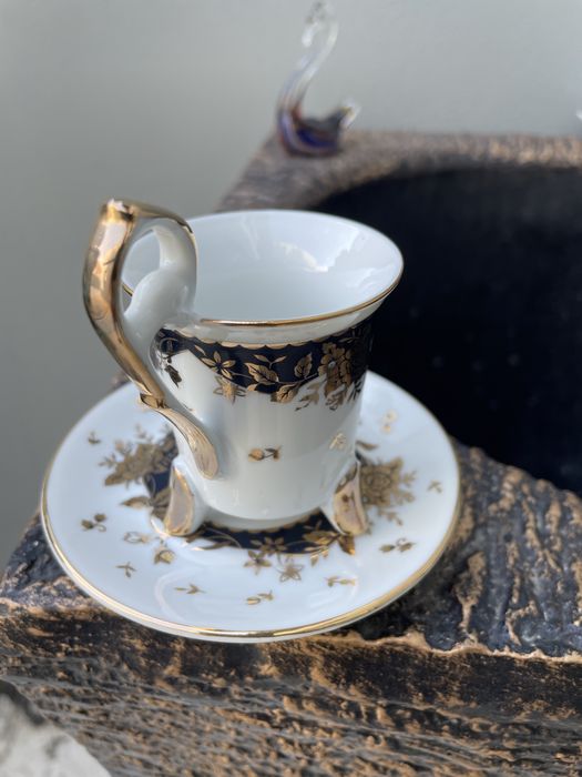 Duas Pecas Porcelana Decorativas